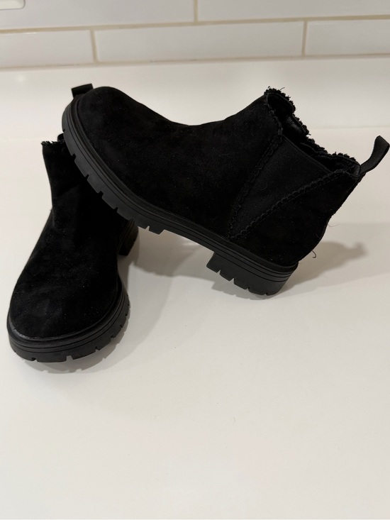 K KomForme Other - K KomForme Black Faux Suede Ankle Boots - Kids Size 1